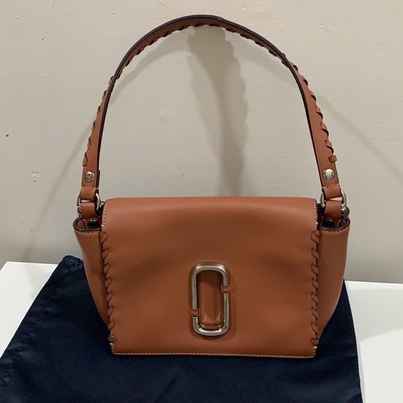 Marc Jacobs Handbags - Like New Marc Jacobs Two-way Leather Bag🤎🤎🤎